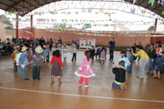 Festas caipiras animam crianas nas escolas municipais